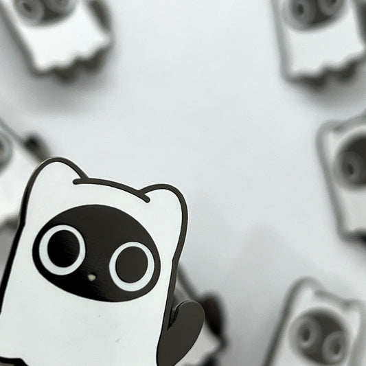 "Fantasmichi Glow in the dark" Hard Enamel Pin